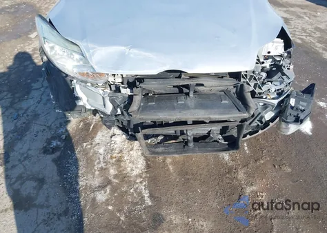 2014 Ford Focus Se z USA, uszkodzony, nr VIN 1FADP3K21EL119071